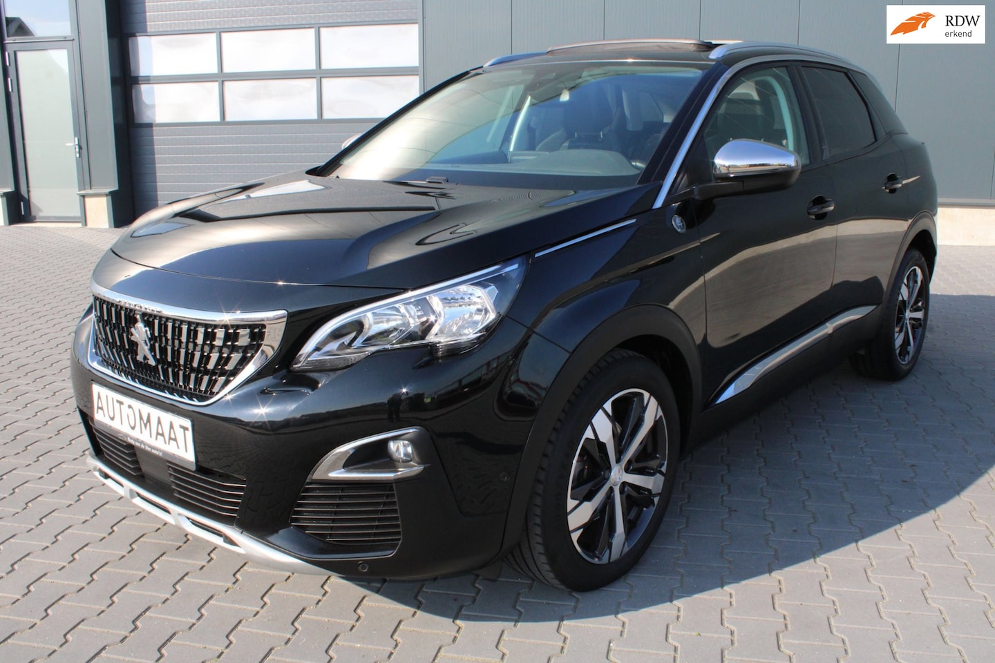 Peugeot 3008 - 1.6 THP Crossway Black Edition Schuifdak - AutoWereld.nl
