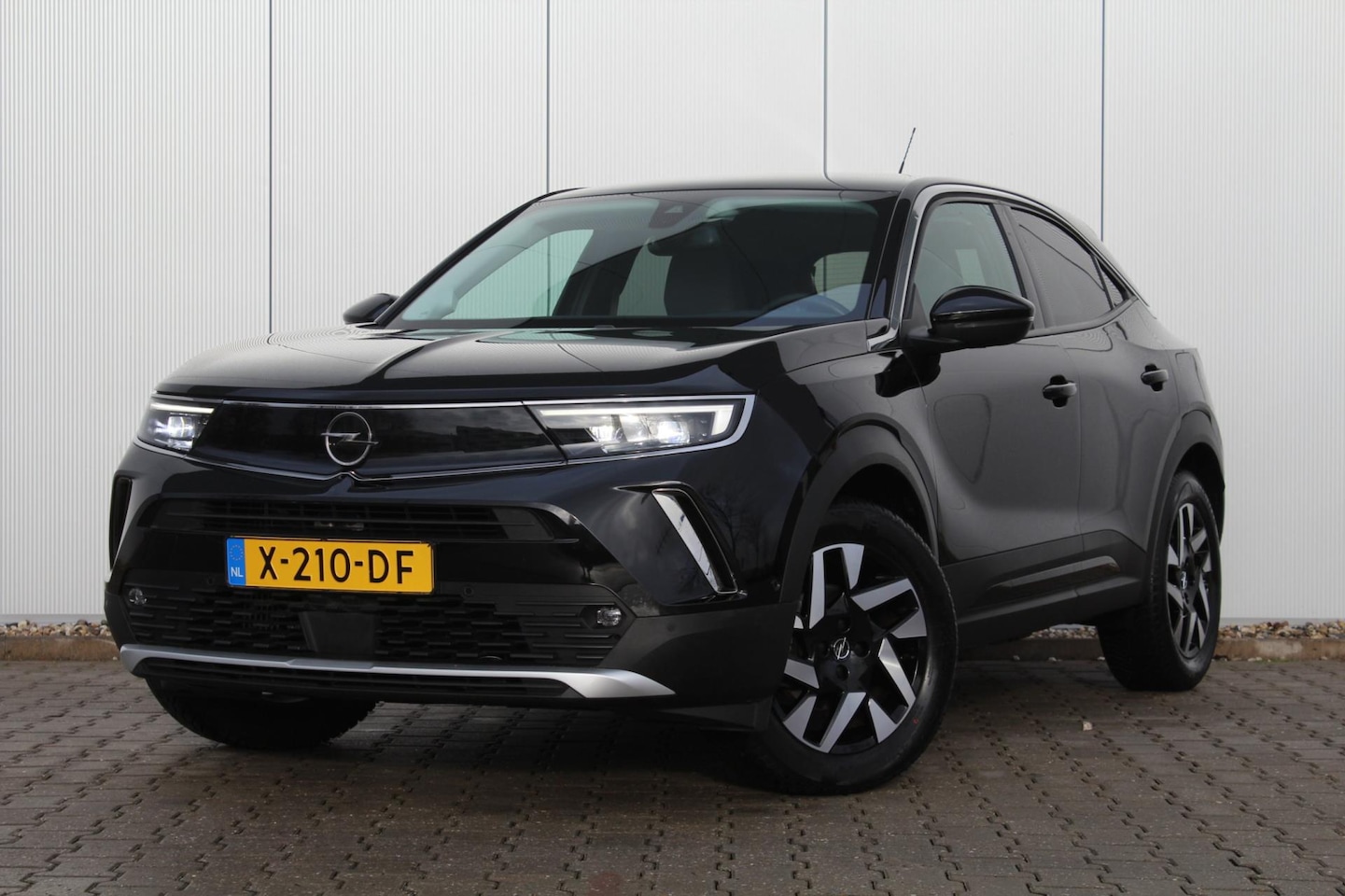Opel Mokka - 1.2 Turbo Ultimate | 130PK | Stuur/Stoelverwarming | Camera | Apple Carplay | Clima / Crui - AutoWereld.nl