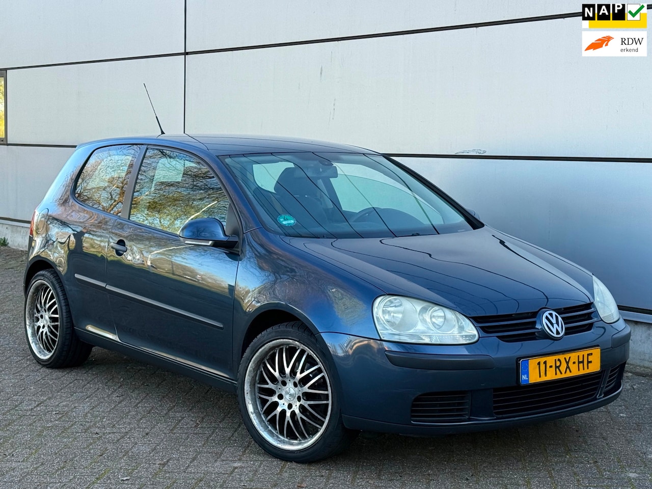 Volkswagen Golf - 1.6 FSI Turijn Navi | Cruise | Trekhaak | Velgen | elek. Ramen - AutoWereld.nl