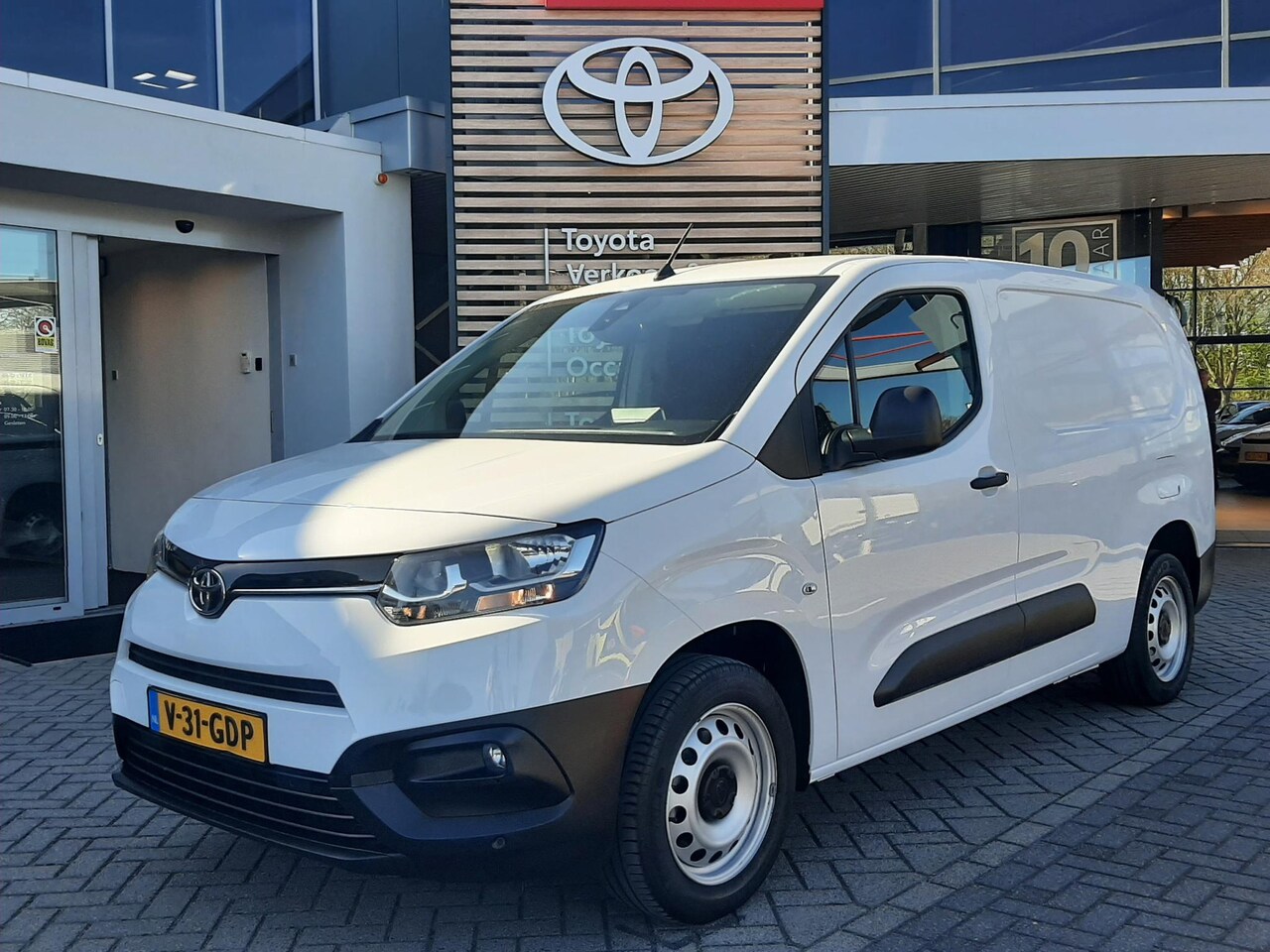 Toyota ProAce City - 1.5 D-4D LIVE LONG L2 AIRCO TREKHAAK 1X SCHUIFDEUR - AutoWereld.nl