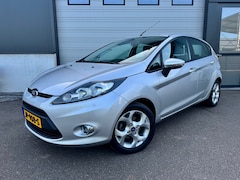 Ford Fiesta - 1.4 Titanium / Automaat / Airco