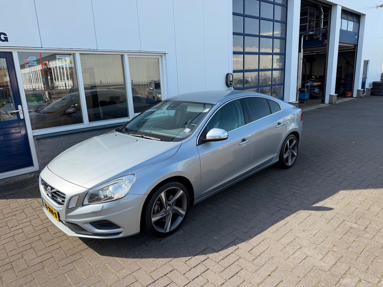 Volvo S60 - 1.6 T3 Summum 1.6 T3 Summum - AutoWereld.nl