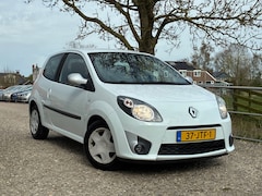 Renault Twingo - 1.2-16V Dynamique | Automaat + '' 58.000 KM '' + 2de Eigenaar Nu € 4.975,