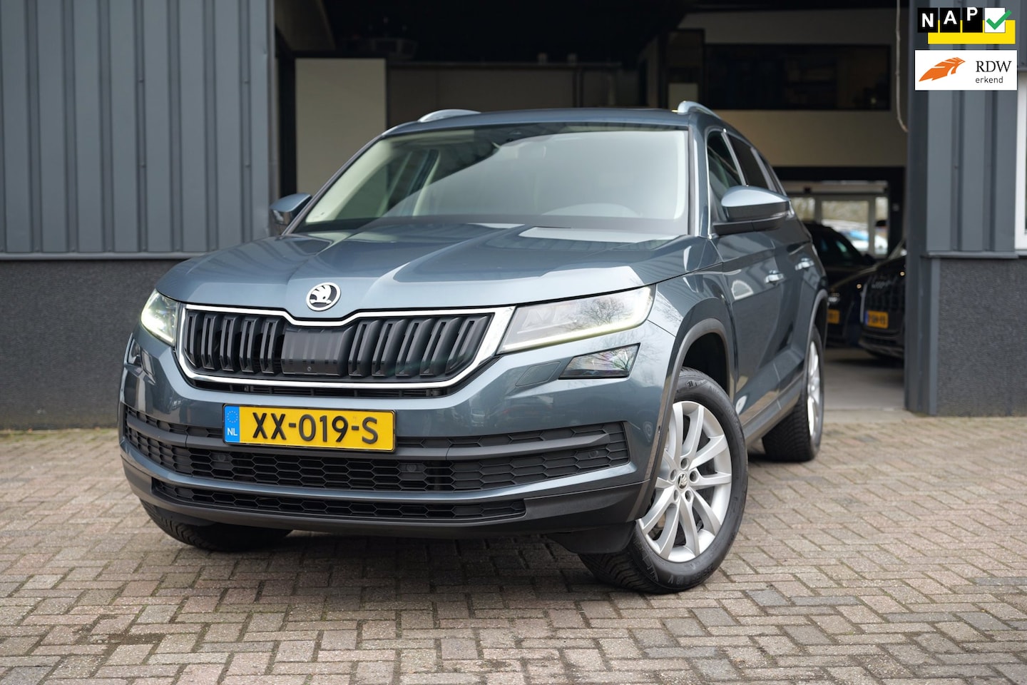 Skoda Kodiaq - 1.5 TSI Style Business AUT Pano|Leder|Trekhaak - AutoWereld.nl
