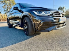Volkswagen Tiguan - 1.4 TSI eHybrid 245pk DSG R-Line / Black Style / IQ-Light