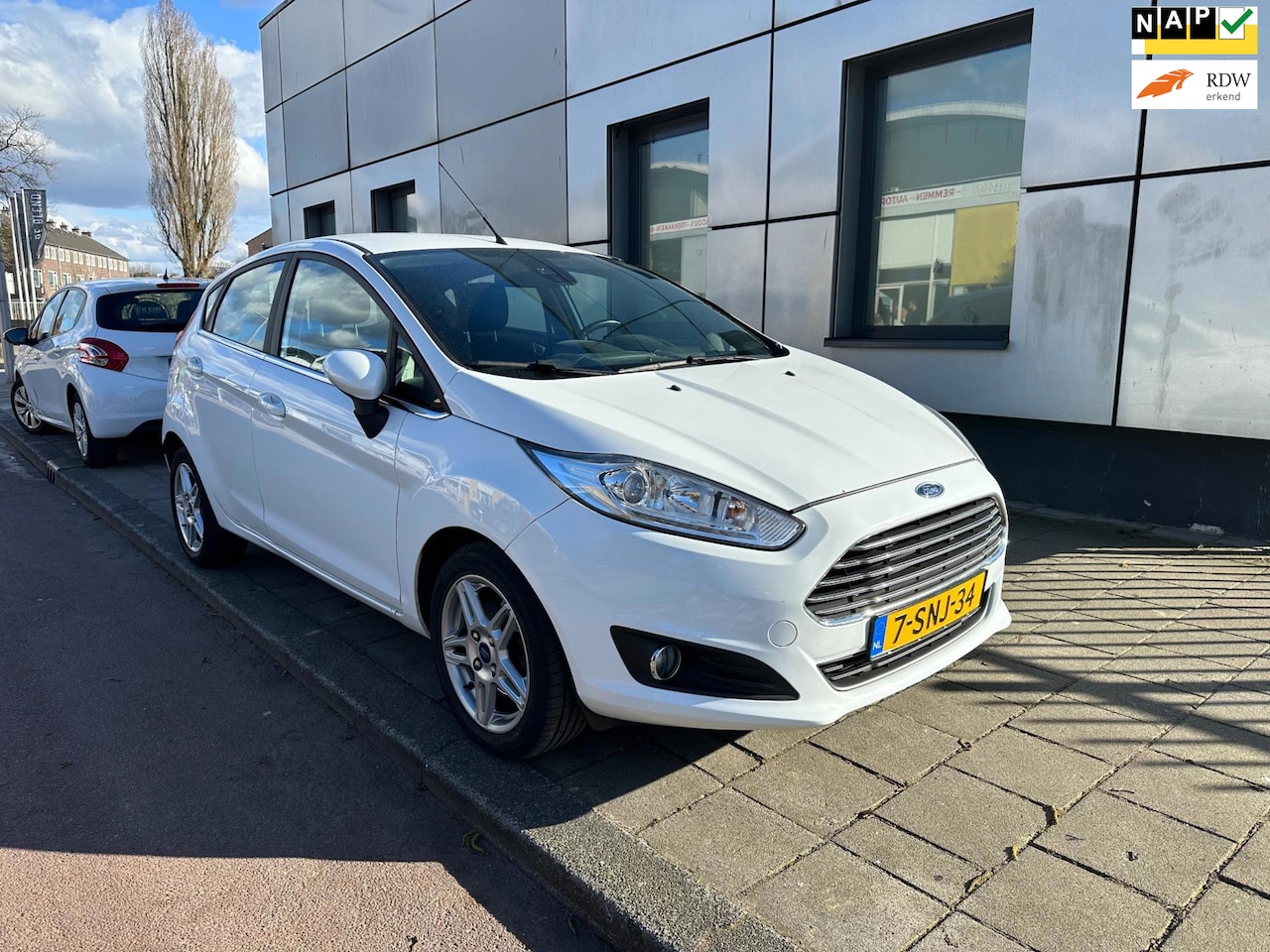 Ford Fiesta - 1.0 EcoBoost Titanium Nap Airco Navi 5D - AutoWereld.nl