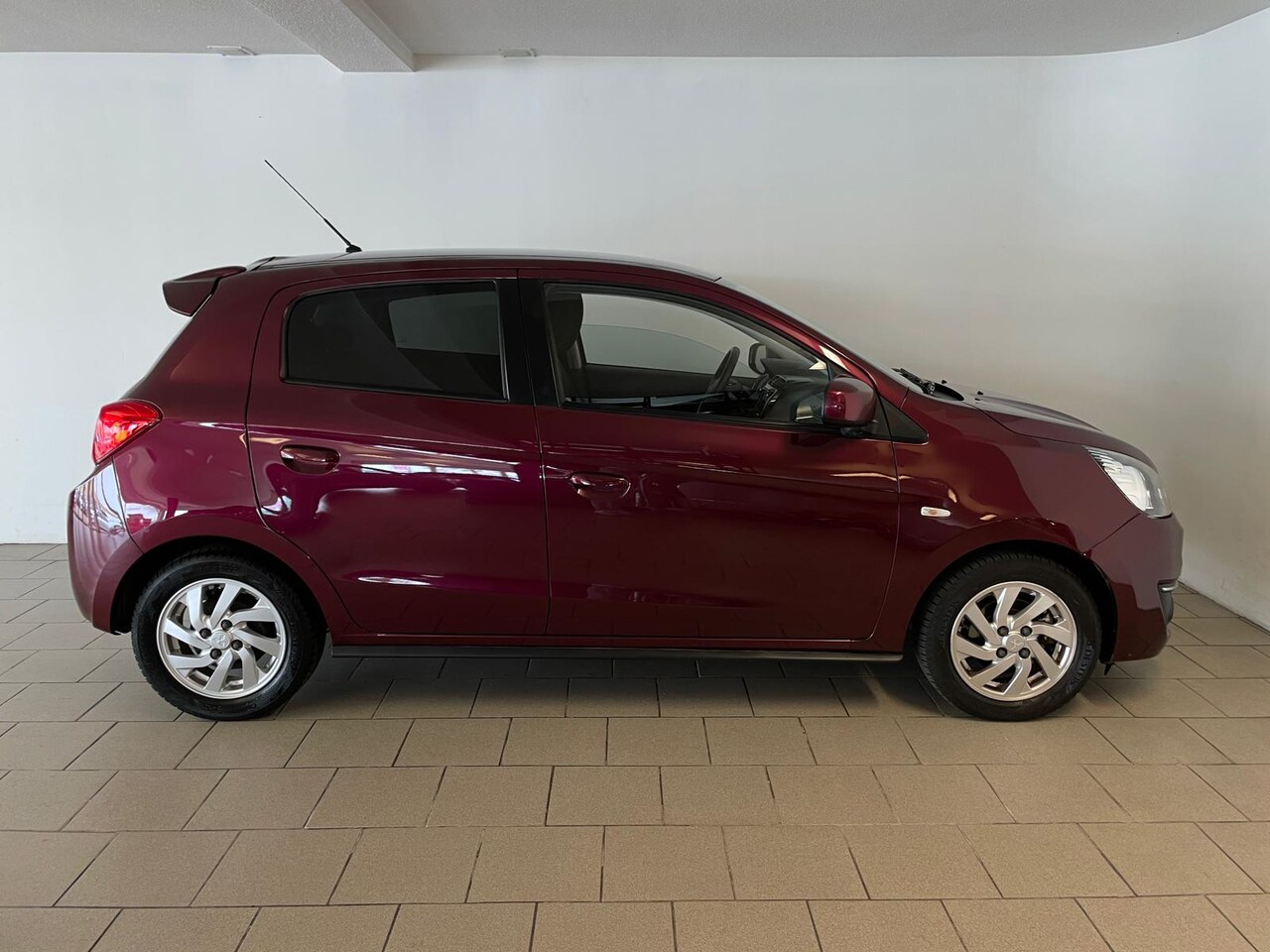 Mitsubishi Space Star - 1.2 Instyle AIRCO CRUISE TREKHAAK VELGEN PRIVACY GLAS NETTE AUTO NWE APK INRUIL MOG - AutoWereld.nl