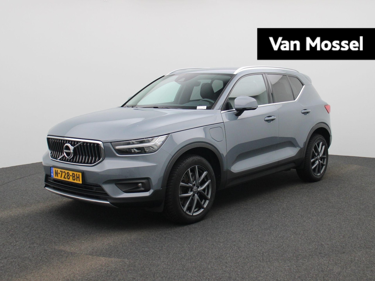 Volvo XC40 - 1.5 T4 Recharge Expression | Automaat | Harman & Kardon | Camera | Stoel + Stuurverwarming - AutoWereld.nl