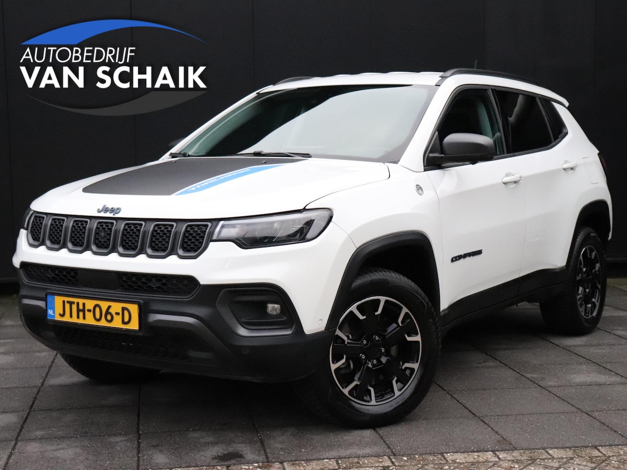 Jeep Compass - 4xe 240 Plug-in Hybrid Electric Trailhawk 4WD | SOH 79% | CAMERA |LEDER | NAVi | LMV | PDC - AutoWereld.nl