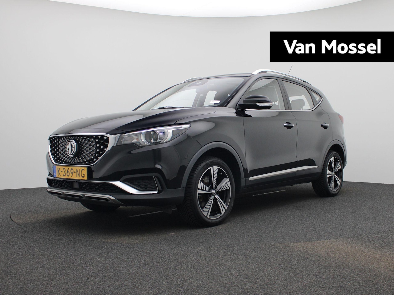 MG ZS - Luxury 45 kWh | Carplay | Stoelverwarming | Panoramadak schuif & kantel | Adaptive cruise - AutoWereld.nl