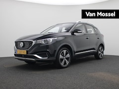 MG ZS - EV Luxury 45 kWh | Carplay | Stoelverwarming | Panoramadak schuif & kantel | Adaptive crui