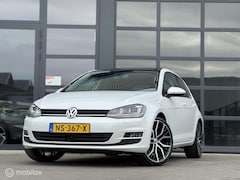 Volkswagen Golf - 1.4 TSI HIGHLINE / DSG / PANO / DMS / ACC