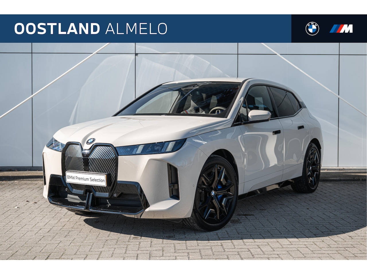 BMW iX - xDrive60 M Sport / Trekhaak / Comfort Access / Soft-Close / Adaptieve LED / Harman Kardon - AutoWereld.nl