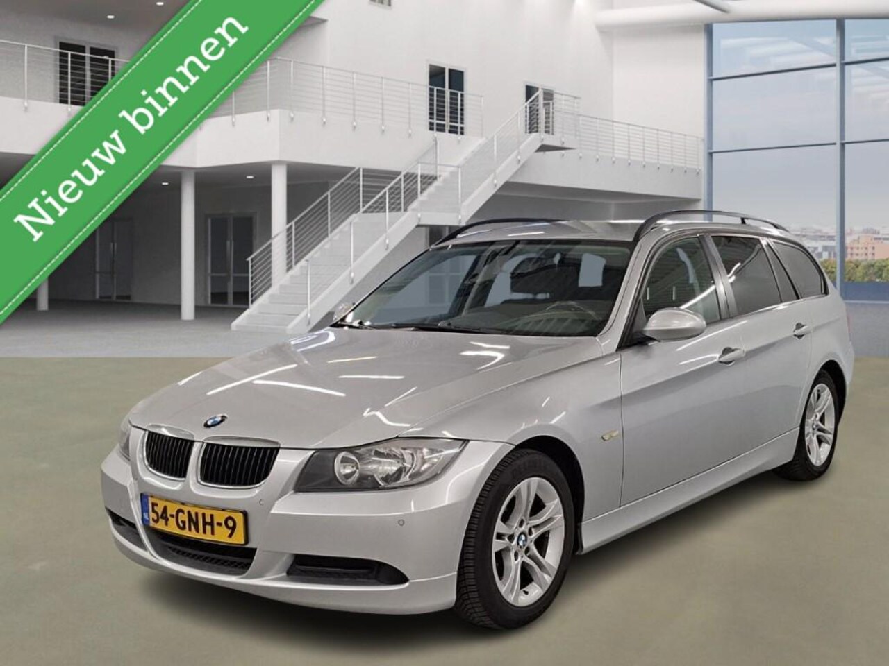 BMW 3-serie Touring - 318i Business Line AUTOMAAT CRUISE PSENS - AutoWereld.nl