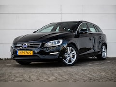 Volvo V60 - 2.4 D6 220pk Twin Engine Momentum |Xenon|Navi|Cruise|Leder|Trekhaak|