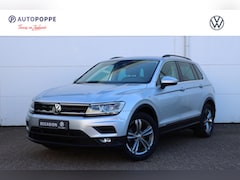Volkswagen Tiguan - 1.5 TSI ACT Comfortline | Trekhaak | Sensoren | Carplay