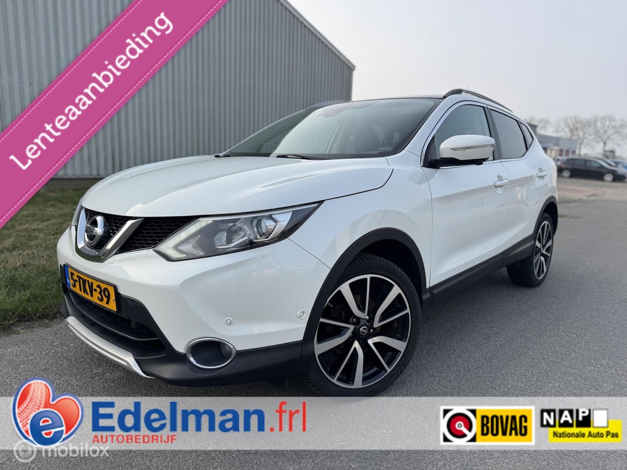 Nissan Qashqai - 1.2 Premier Edition | LEER| 360 | PANO|CAM - AutoWereld.nl