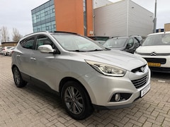 Hyundai ix35 - 1.6 Benzine | Pano | Navigatie | Hoge instap