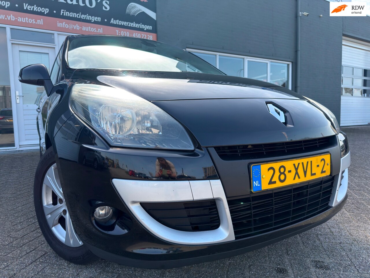 Renault Scénic - 1.4 TCe Bose met parkeersensoren en cruise controle en goed onderhouden - AutoWereld.nl