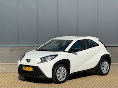 Toyota Aygo X - 1.0 VVT-i S-CVT Play Aut