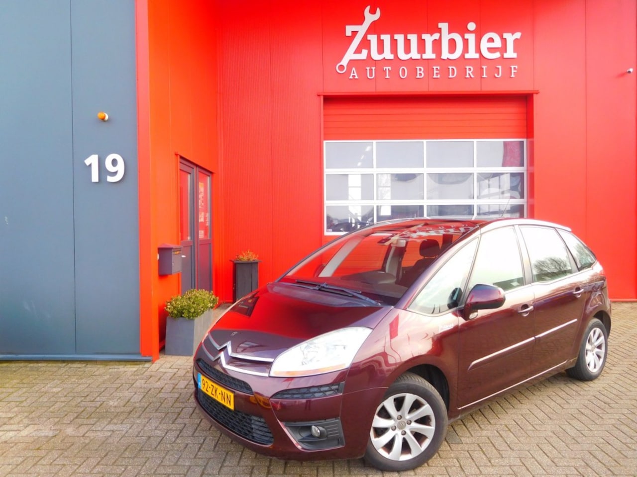 Citroën C4 Picasso - 1.8-16V Ambiance 5 persoons - AutoWereld.nl