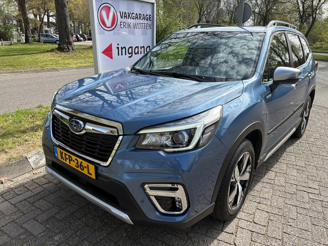 Subaru Forester - 2.0i e-BOXER Premium 2.0i e-BOXER Premium - AutoWereld.nl