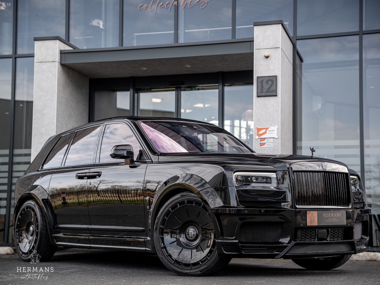 Rolls-Royce Cullinan - 6.75 V12 / NOVITEC Widebody / Starlight / Massage / HUD / Entertainment / RR Bespoke Audio - AutoWereld.nl