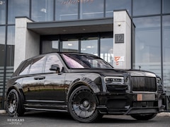 Rolls-Royce Cullinan - 6.75 V12 / NOVITEC Widebody / Starlight / Massage / HUD / Entertainment / RR Bespoke Audio
