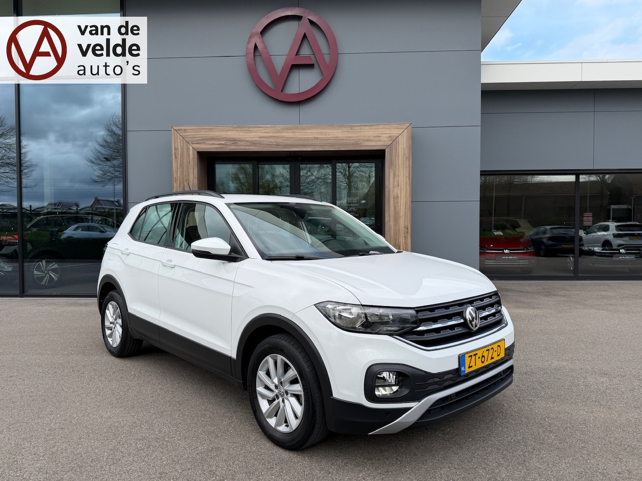 Volkswagen T-Cross - 1.0 TSI Life | Trekhaak | Navi | Adap. Cruise | Dode hoek | Rijklaar incl. 1 jaar Bovag ga - AutoWereld.nl