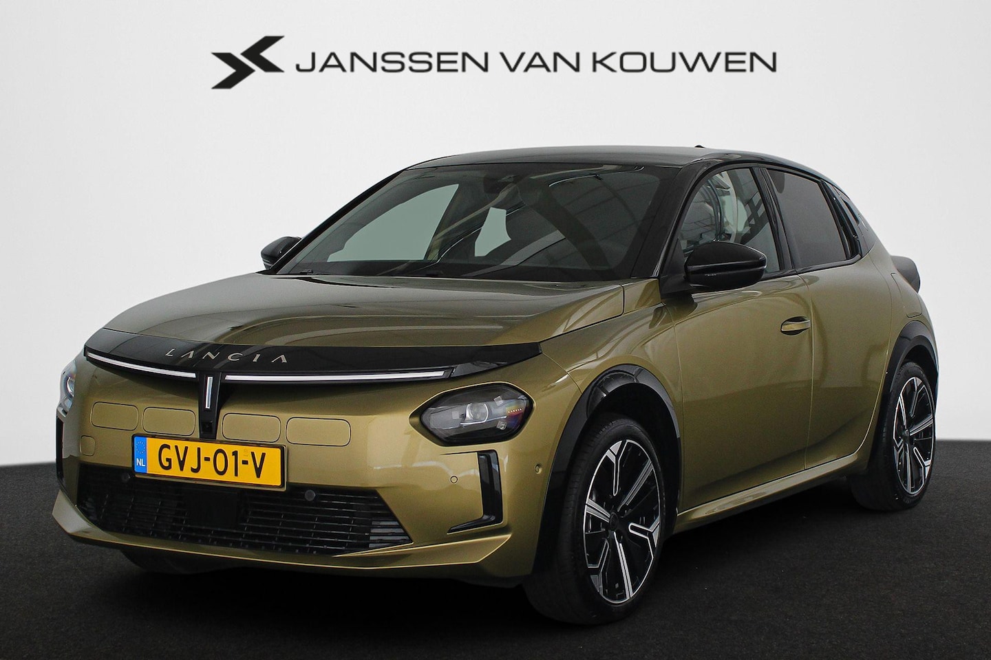 Lancia Y(psilon) - Ypsilon LX 51 kWh SOH 100% Achteruitrijcamera Apple Carplay Climate Control - AutoWereld.nl