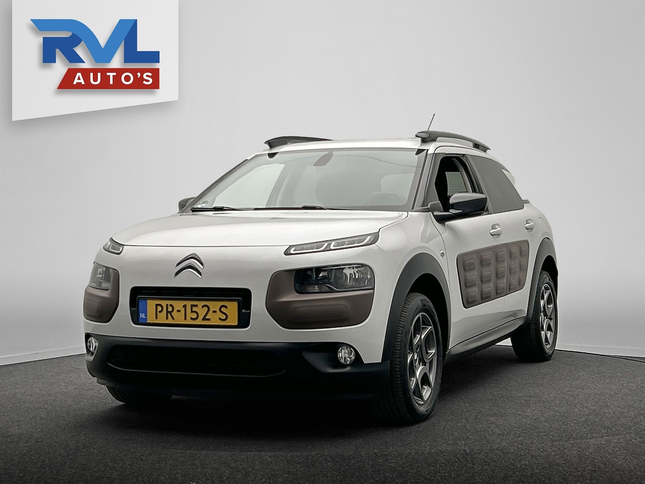 Citroën C4 Cactus - 1.2 PureTech Shine | Trekhaak | Navigatie | Climate/control | Origineel NL - AutoWereld.nl