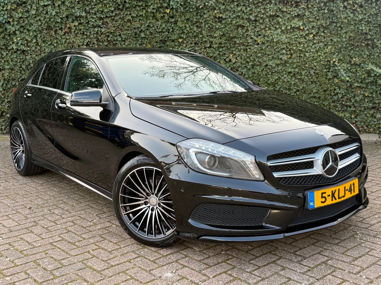 Mercedes-Benz A-klasse - 180 CDI Amg | Cruise | Pdc | Leder - AutoWereld.nl