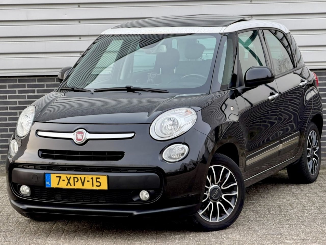 Fiat 500 L - 0.9 TwinAir Lounge |PanoramaDak |Navi |Clima - AutoWereld.nl