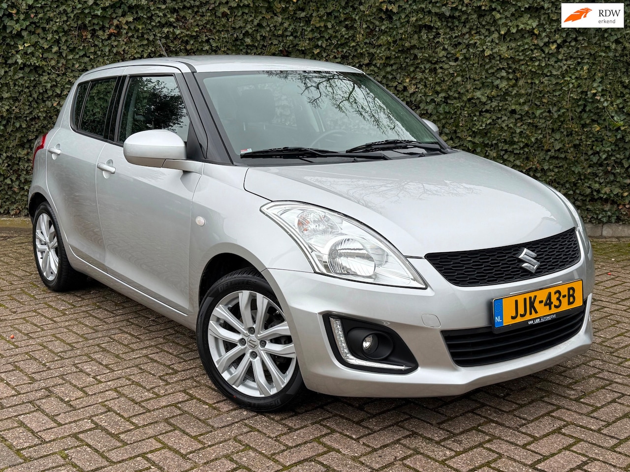 Suzuki Swift - 1.2 Comfort | Automaat | Cruise | Airco - AutoWereld.nl