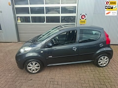 Peugeot 107 - 1.0-12V Millesim 200 Airco 5 Deurs