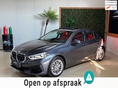 BMW 1-serie - 118i High Executive|Pano|Leder|Carplay|