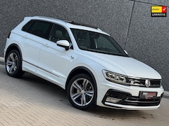 Volkswagen Tiguan - 2.0 TSI 4Motion R-line Pano Camera Carplay
