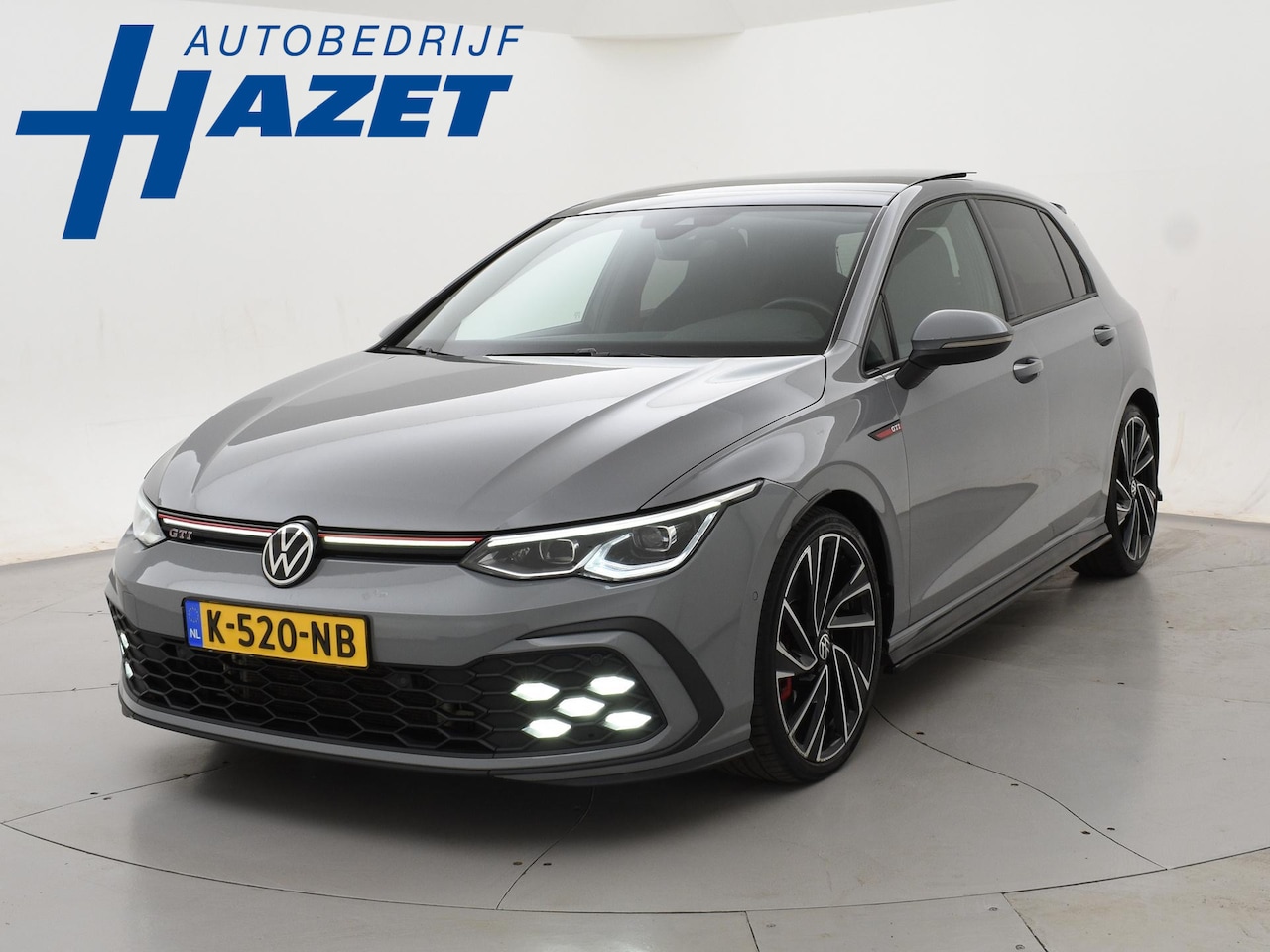 Volkswagen Golf - 2.0 TSI GTI 245 PK + PANORAMA | MOONSTONE GREY | SFEERVERL. | CAMERA | ACC | 19 INCH | STU - AutoWereld.nl