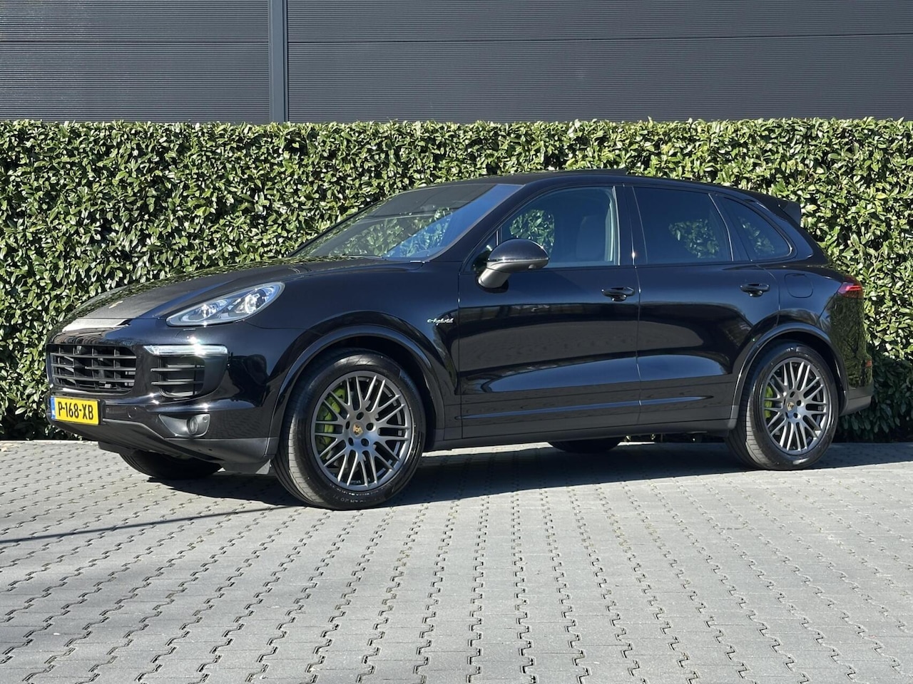 Porsche Cayenne - 3.0 S E-Hybrid Platinum Edition 3.0 S E-Hybrid Platinum Edition, PANORAMADAK, SPORTCHRONO, LUCHTVERING, BOSE SOUND, LEDER/ - AutoWereld.nl