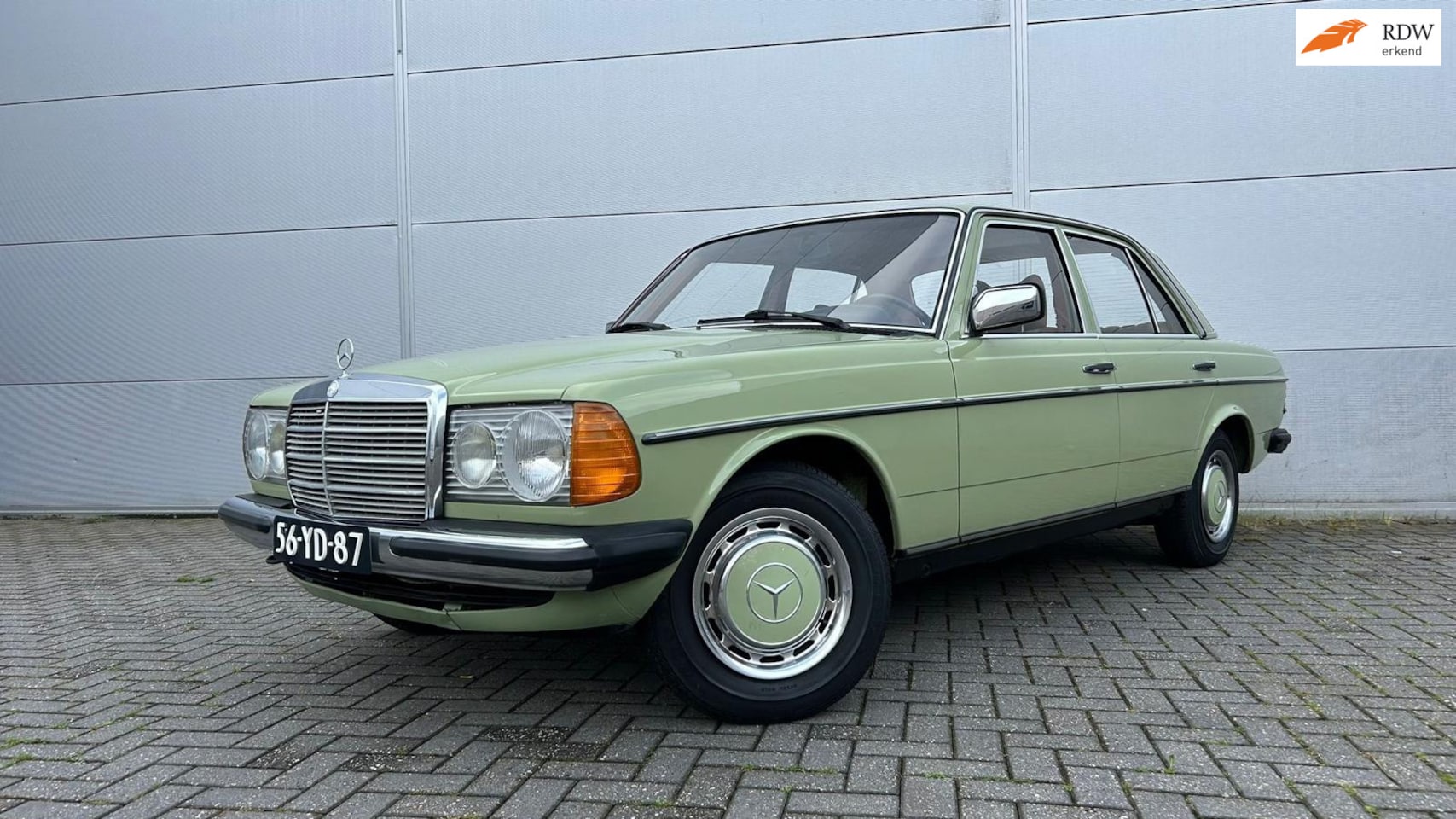 Mercedes-Benz 200-serie - 200 OLDTIMER / YOUNGTIMER 1977 97.000KM!! HANDGESCHAKELD/UNIEKE AUTO/HISTORIE AANWEZIG!! Z - AutoWereld.nl