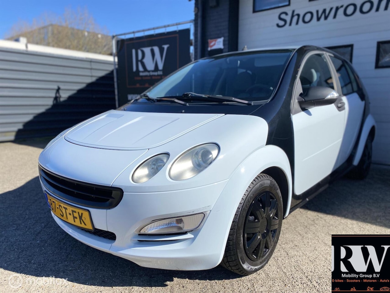 Smart Forfour - 1.0 Edition NL *NAP*NIEUWE APK* - AutoWereld.nl