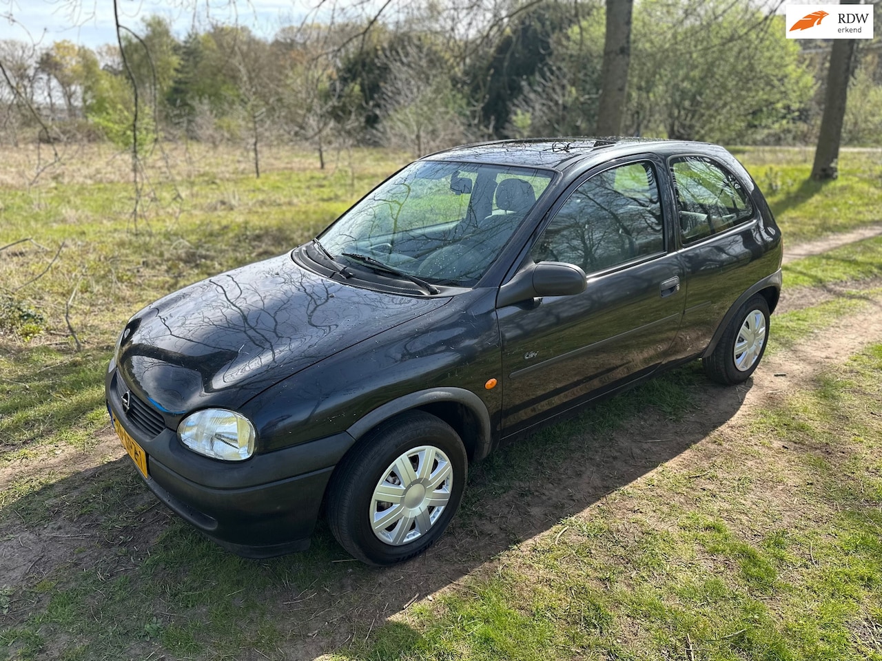 Opel Corsa - 1.0i-12V Strada APK 24-10-2026 - AutoWereld.nl