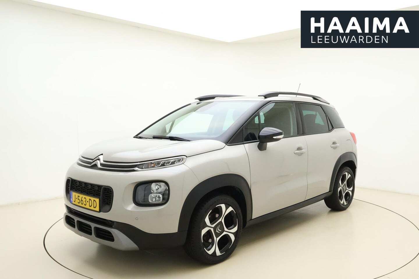 Citroën C3 Aircross - 1.2 PureTech S&S Shine 110 PK | Navigatie | Keylee | Draadloze telefoonlader | Camera | HI - AutoWereld.nl