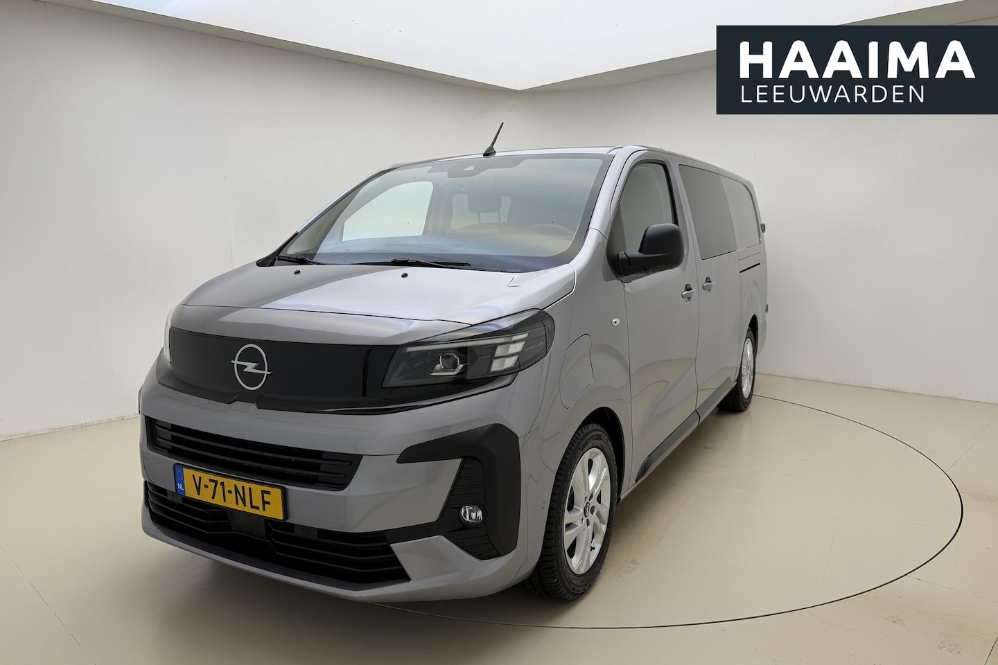 Opel Vivaro Electric - L3 75 kWh DC | Schuifdeur links | Laadruimte afwerking | LED verlichting | Bumpers in carr - AutoWereld.nl
