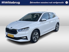 Skoda Fabia - 1.0 TSI Ambition / Navigatie / Carplay / Parkeersensoren / Slechts 1838km