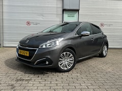 Peugeot 208 - 1.2 PureTech Allure Apple CarPlay | D-riem vervangen | Camera | Grote OH | Trekhaak | Getinte ramen | APK 2027