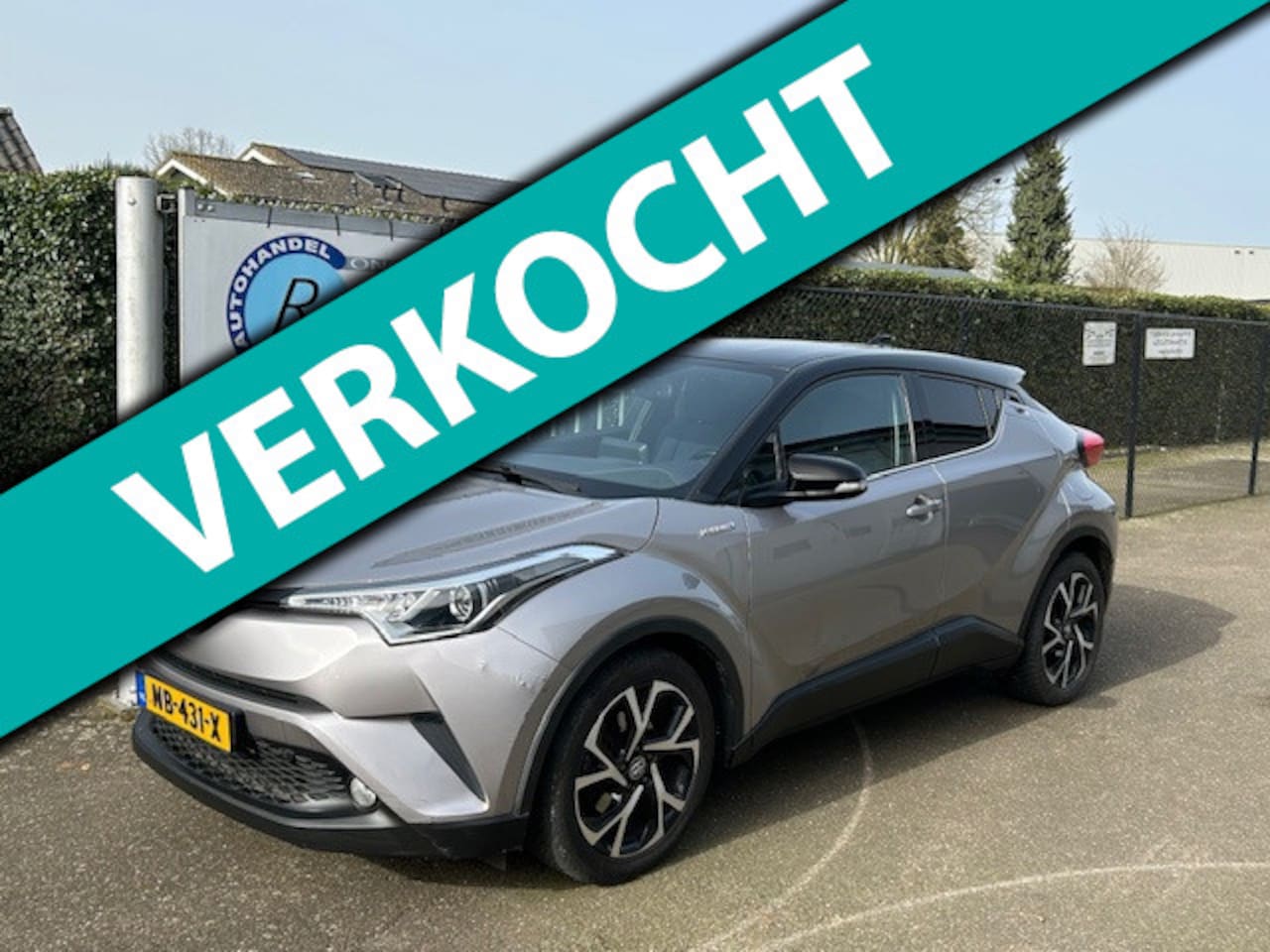 Toyota C-HR - 1.8 Hybrid Bi-Tone 1.8 Hybrid Bi-Tone - AutoWereld.nl