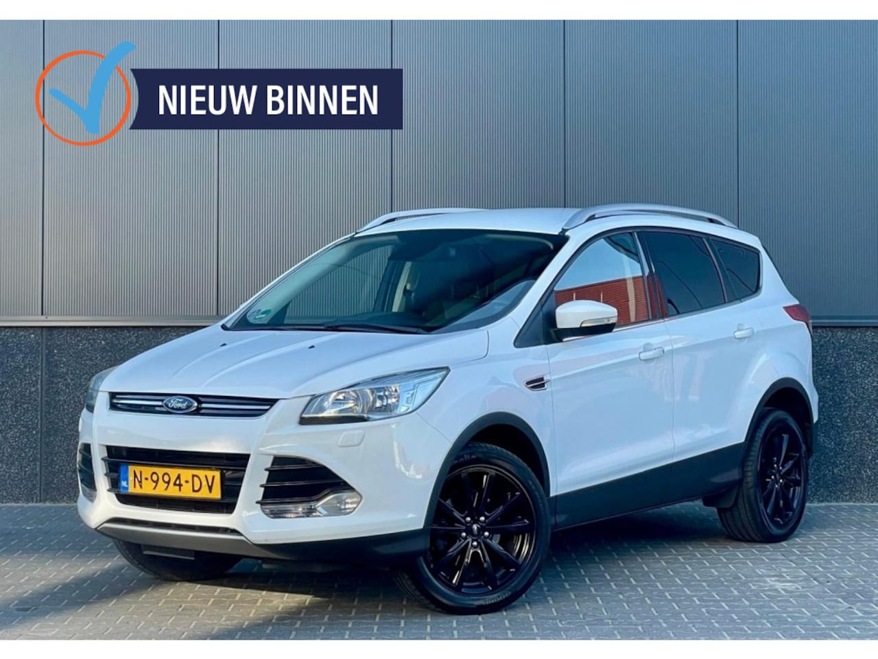 Ford Kuga - 1.5 Titanium Stoelverw. | Trekhaak | Elektr. klep - AutoWereld.nl
