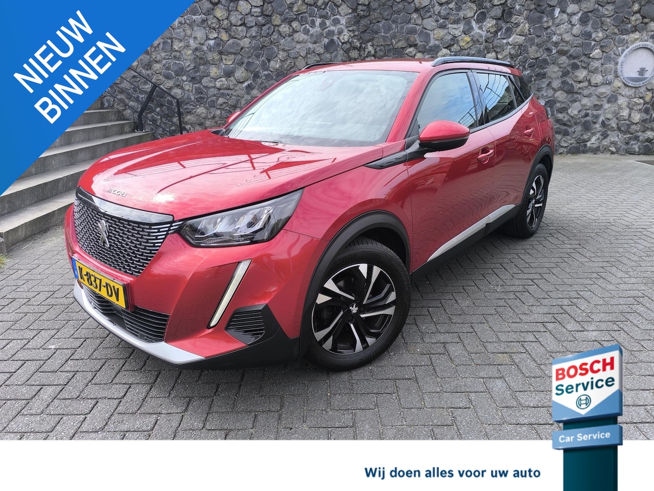 Peugeot 2008 - 1.2 PureTech Allure Trekhaak, Carplay, DAB, Navi, Camera, climate en cruise control, ie ei - AutoWereld.nl