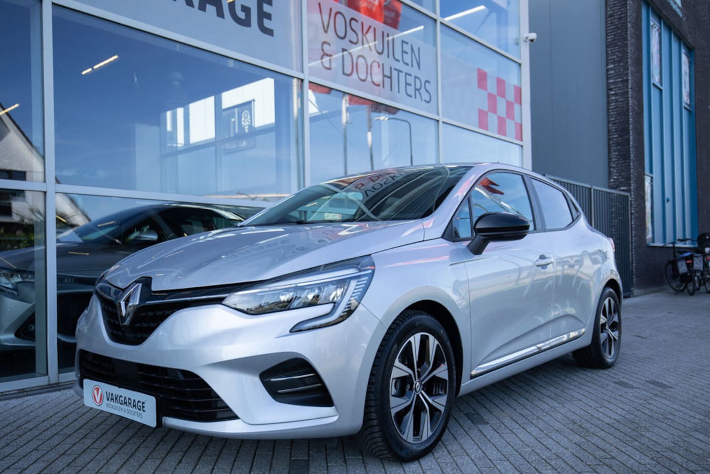 Renault Clio - 1.6 E-TECH Hybrid 145 Evolution 1.6 E-Tech Hybrid 145 Evolution - AutoWereld.nl